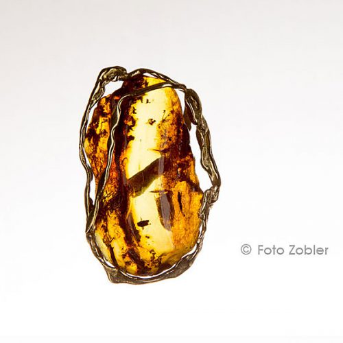 Anhänger Bernstein Au 750