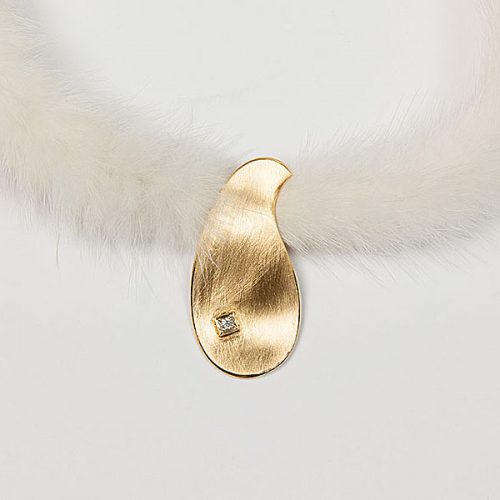 Anhänger mit Brillant