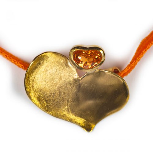 Mandaringranatherz-Anhänger