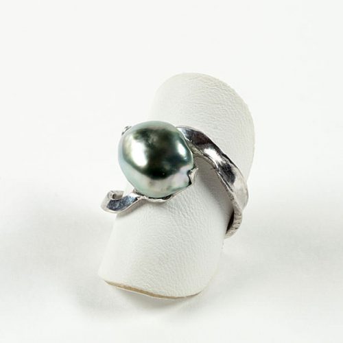 Ring mit Tahitikeshiperle